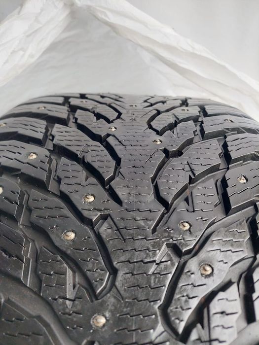 Шины Nokian 315/40/21