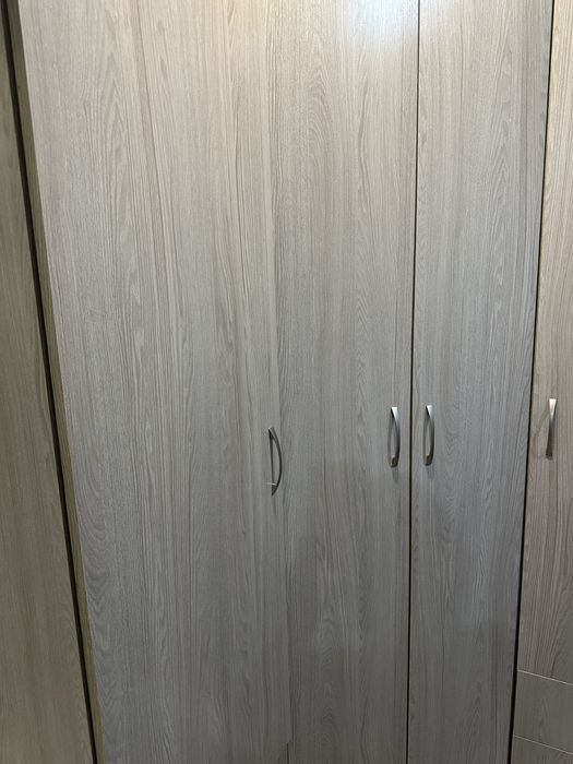 Продам угловой шкаф 25.000