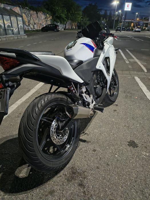 Honda cbr 125 2013(nu yamaha yzf,ktm duke,aprilia )