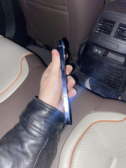 Срочно продаю iPhone 13 PRO MAX 128/81%