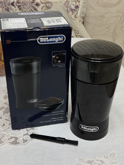 Кофемолка Delonghi KG 200