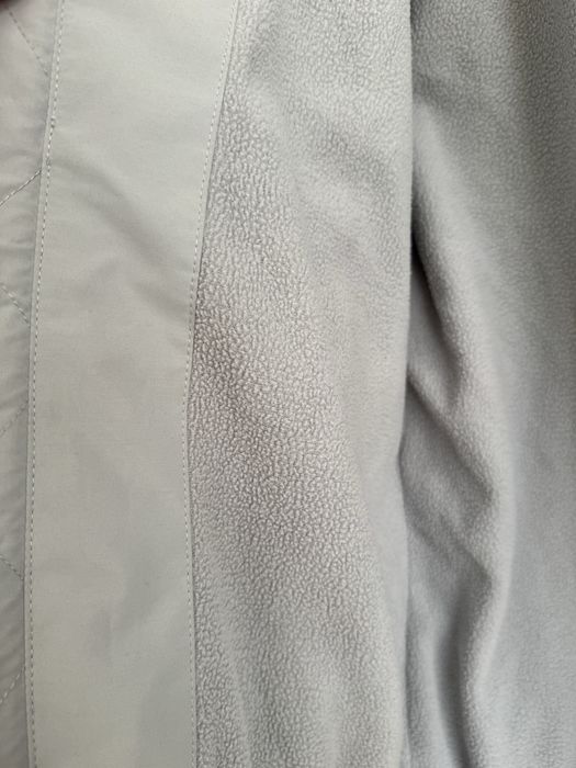 Продавам 2бр. момчешки якета 152 размер