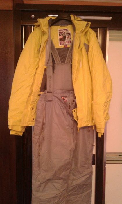 Продам костюм  лыжный