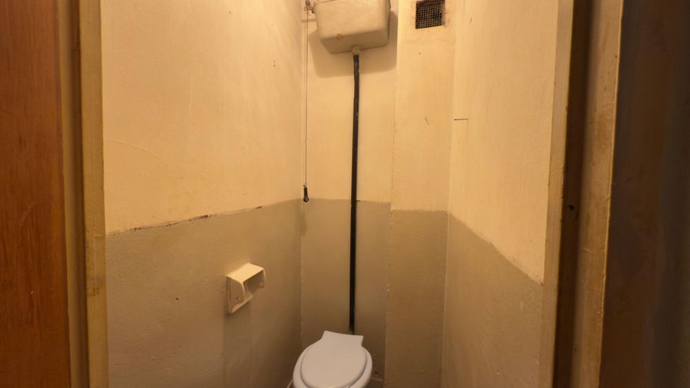 Apartament 3 camere nefinalizat ,semidecomandat zona Odobescu liceu.AG