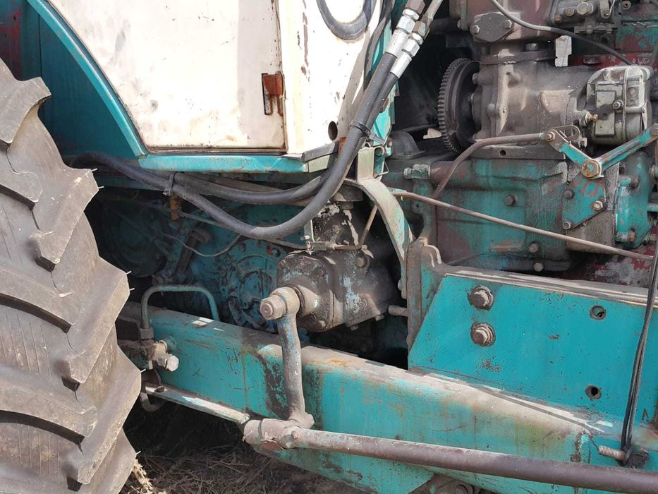 трактор юмз в рабочем состоянии