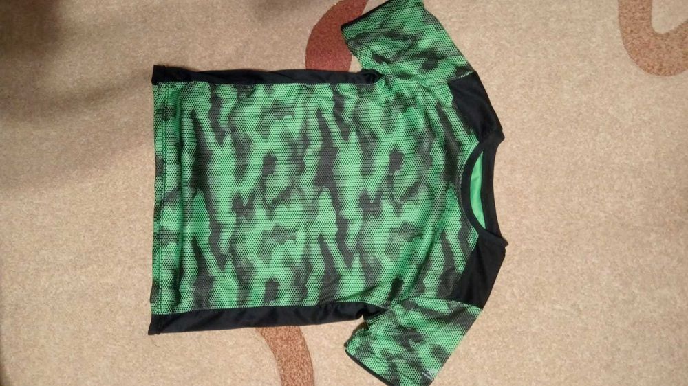 Tricou si pantaloni de sport mar 146/152