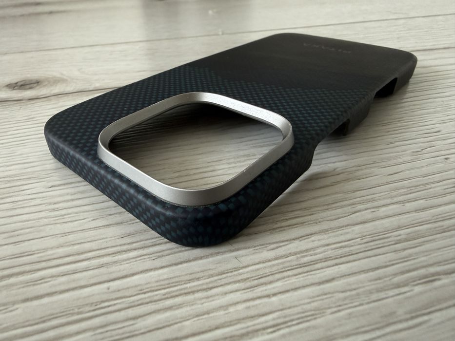 Pitaka iphone 16 pro