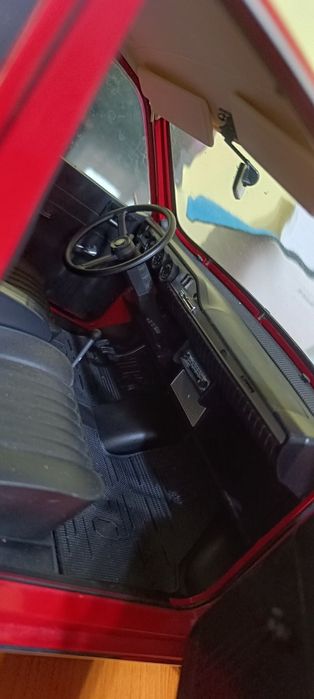 Machetă Dacia 1300 , scara 1:8 (DeAgostini)