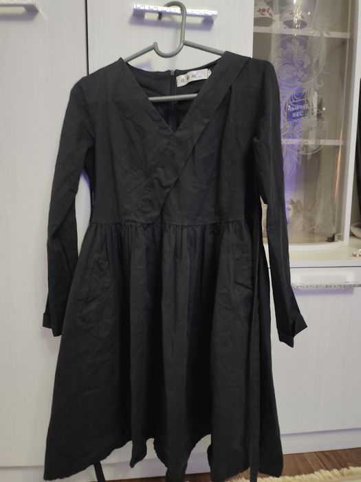 Платье нодевала пару раз длина короткая