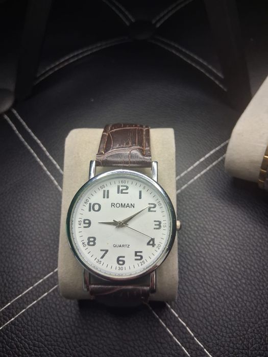 Panerai Luminor Chrono Flyback (44mm / 47mm)
cronograf (3 cadrane mici