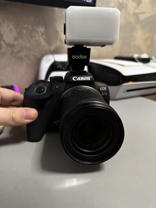 Canon EOS R10 на 7000 кадъра