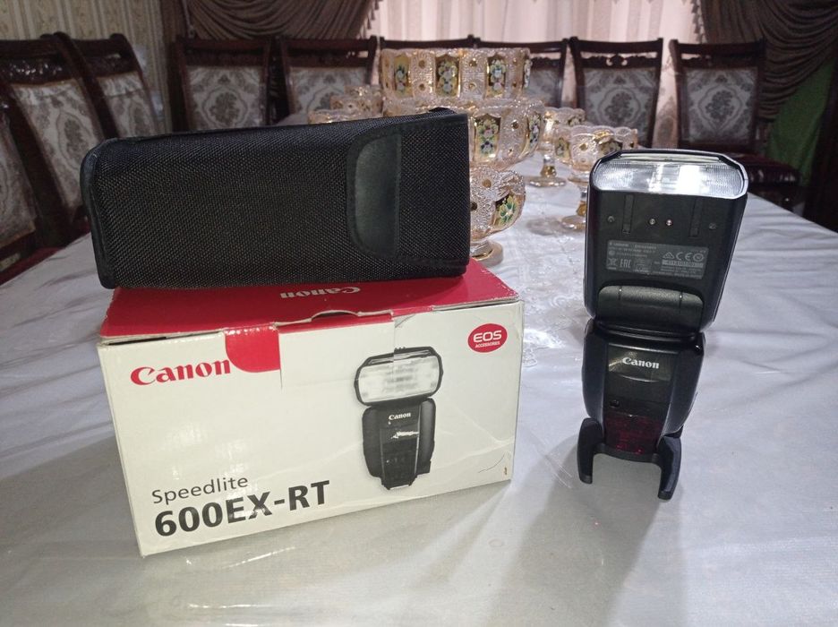 Canon 600EX-RT sotiladi holati zo'r