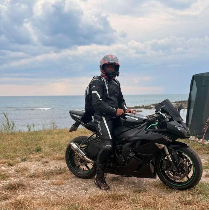 Продавам Мотор Kawasaki Ninja ZX6R