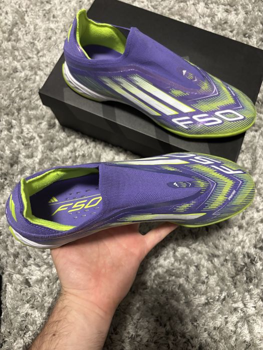Adidas F50 pentru teren sintetic. Marimea 45