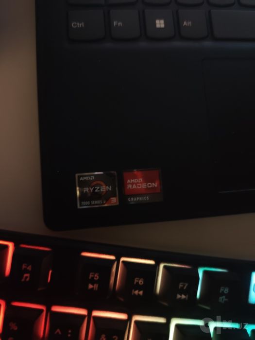 продам Lenovo v15 g4 amn есть обмен на ноут с моей дп