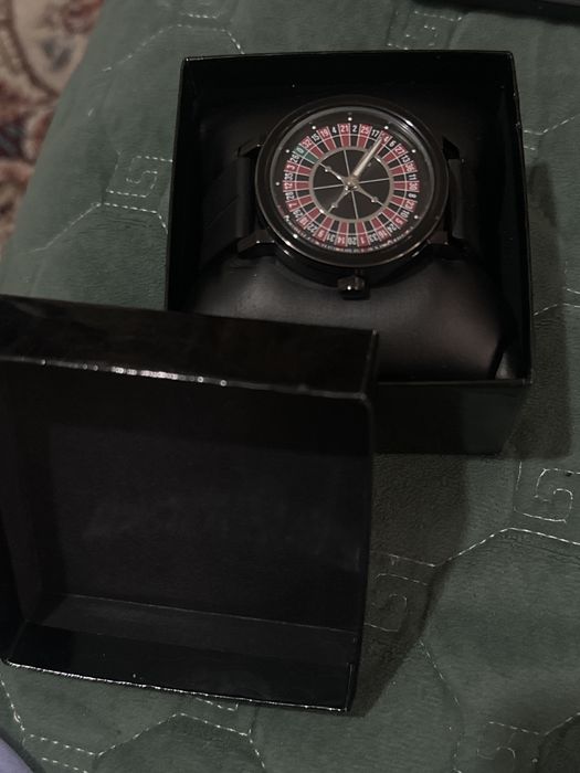 Стильные наручные часы