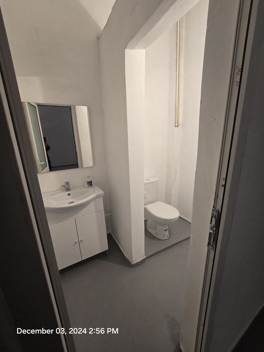 Spatiu comercial central 120mp