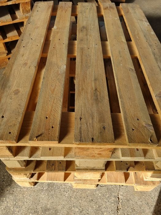 Продавам евро палети и скари