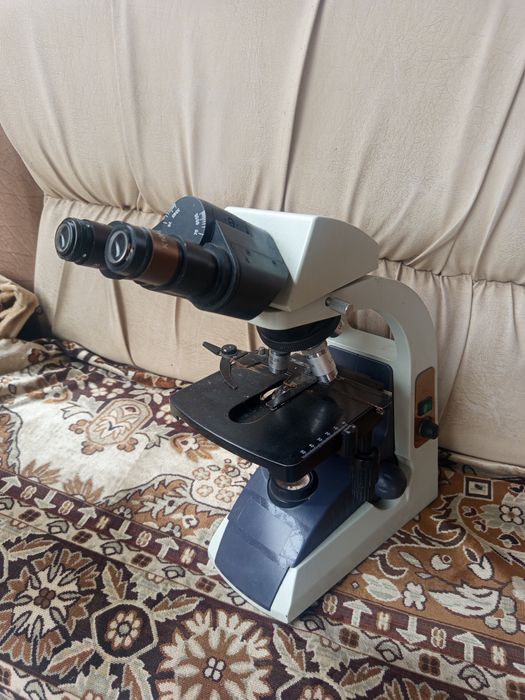 Продам . Микроскоп .
