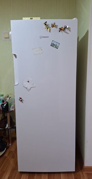 Морозильник Indesit в отличном состоянии