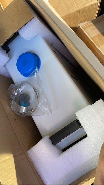 Serocou marca hCalory incalzitor tip webast 12v complet nou auxiliar