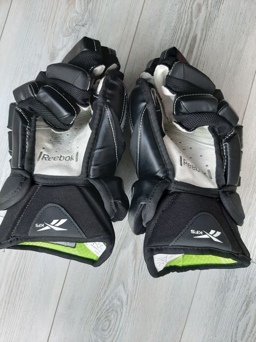 Нови мъжки ръкавици reebok