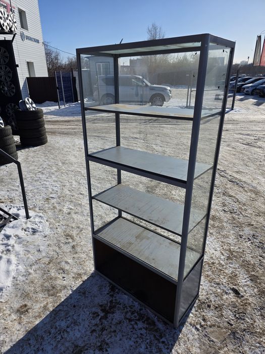 Стелаж стеклянный