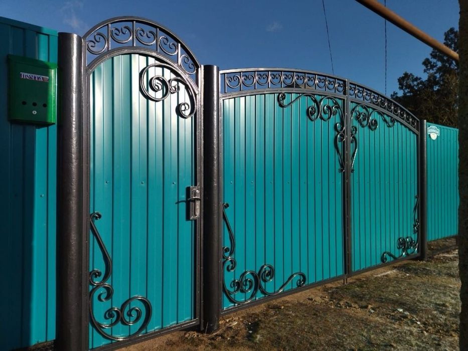Покраска ворот, заборов