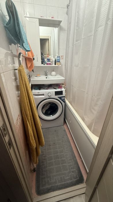 Продам трехкомнатную квартиру