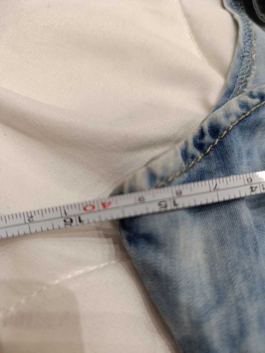 Дънкова рокля с презрамки и интересен гръб