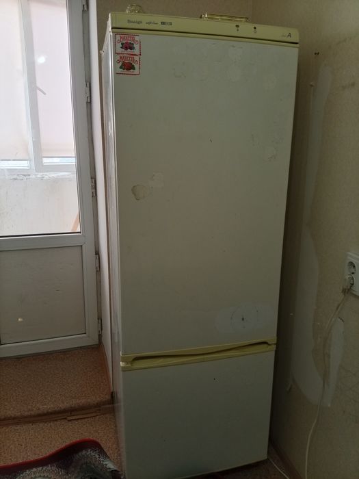 Холодильник срочно продам
