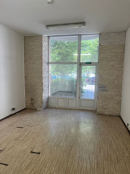 Spatiu de vanzare vis a vis de Catedrala