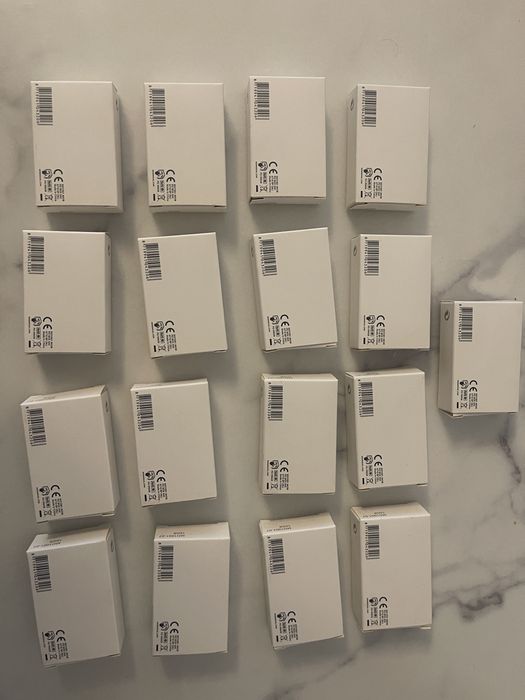 „USB 16 GB noi, sigilate – pachet 17 buc. – conforme, testate”