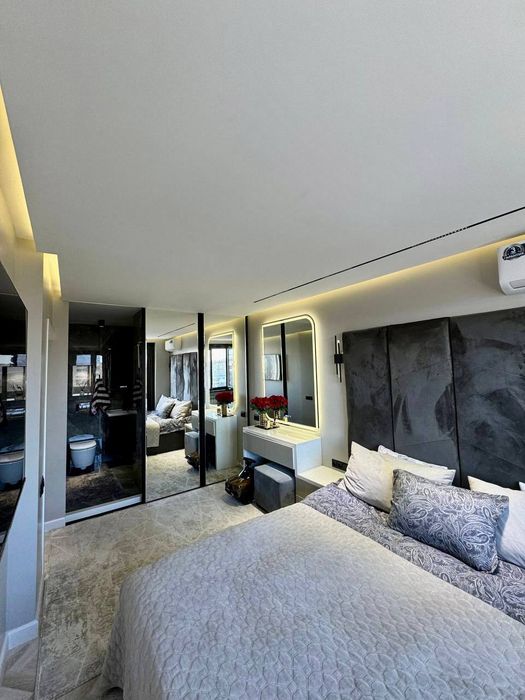 Продаётся квартира в Ул Афросиёб Ор Метро Ойбек