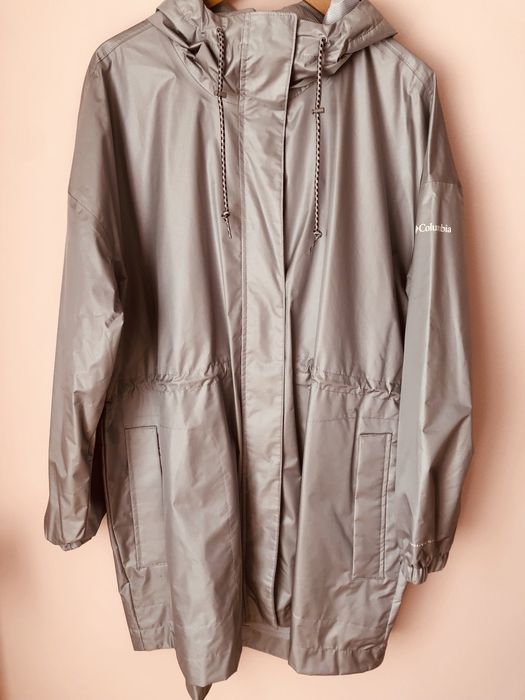 Ветровка - плащ убольшого размера