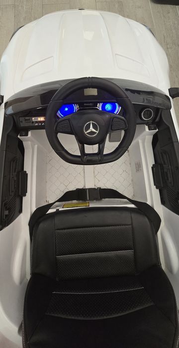 Masina electrica Mercedes