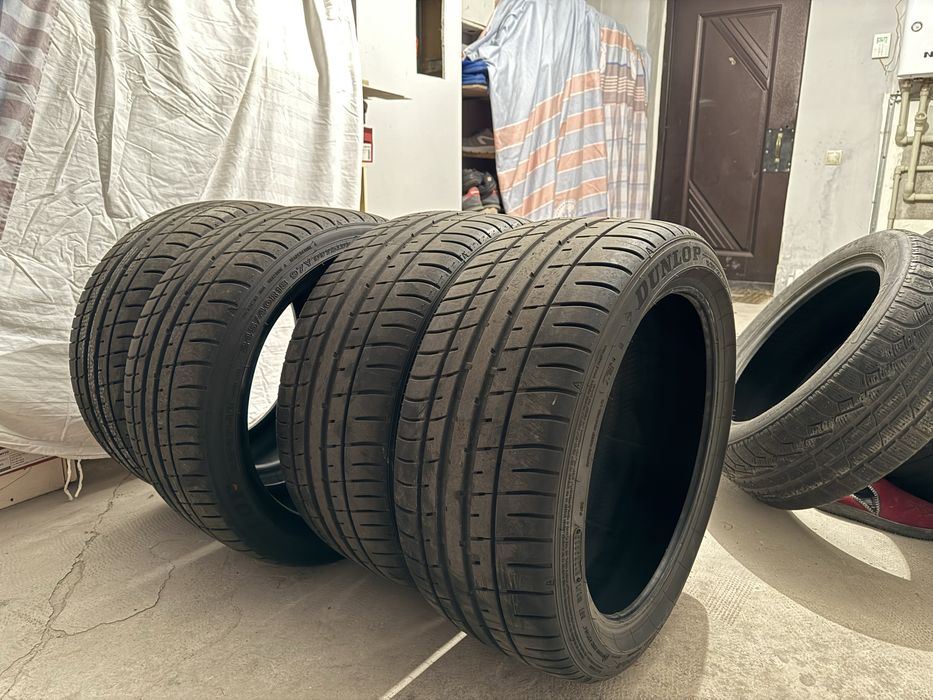 Шины летние Dunlop 245/40/18
