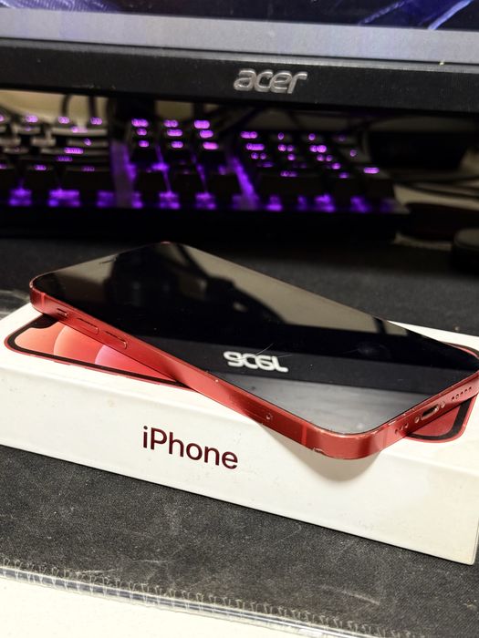 Iphone 12 червен 64GB