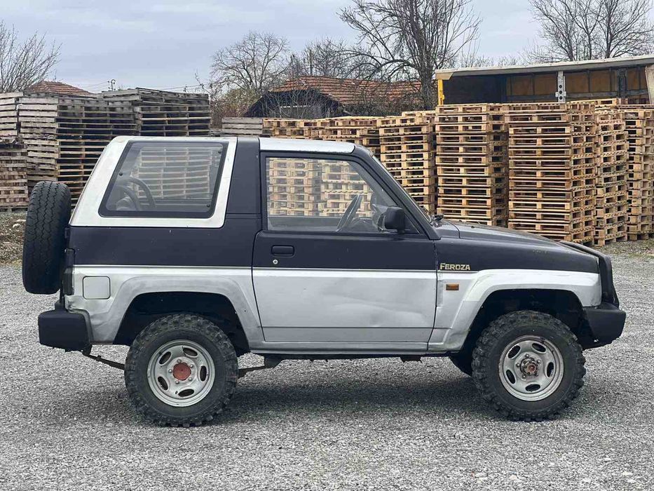 Daihatsu Feroza на части