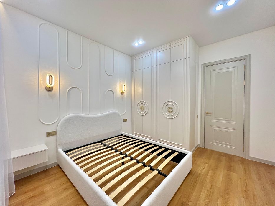 Продам 2х студия . Цена 32млн