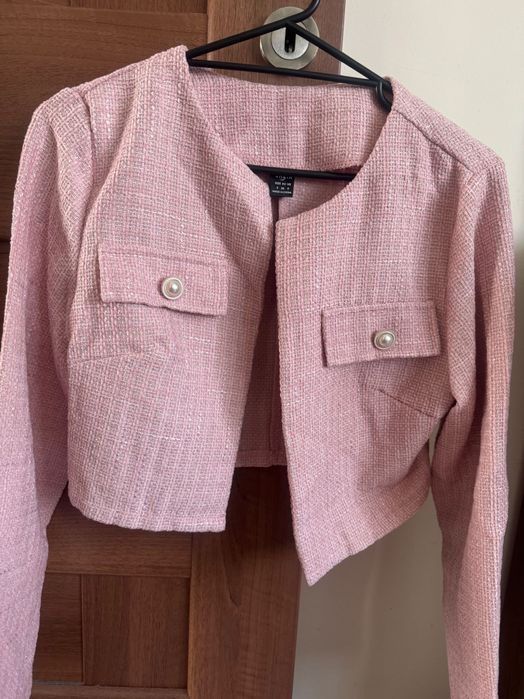 Костюм от две части пола и сако размер S