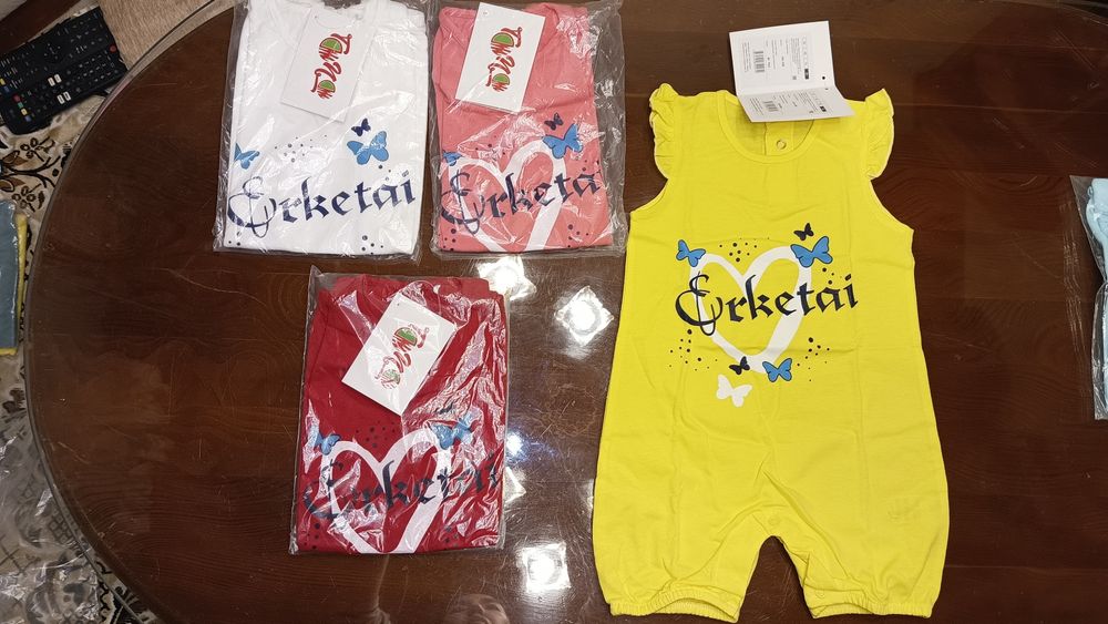 Боди, песочники для малышей