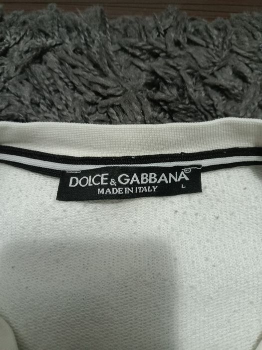 Vând bluza Dolce Gabbana urgent