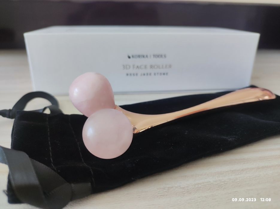 Ролер за лице Korika