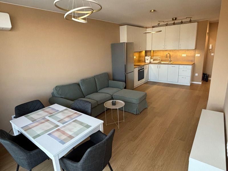 Дава се под наем Двустаен апартамент в София, Бояна - 70 кв.м за 746.64 € - Снимка #1