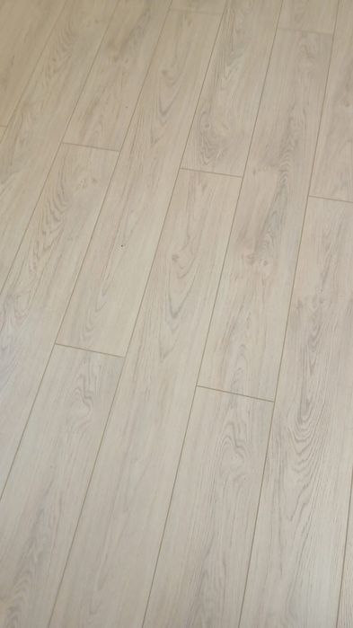 Продам ламинат бу 80 кв 40 мың