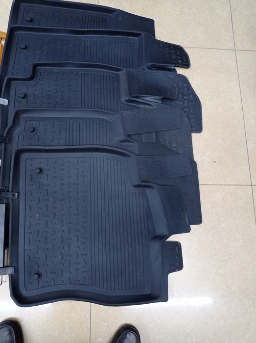 Автомагазин CarFit реализует коврики для машин Киа,Хундай,Тойота