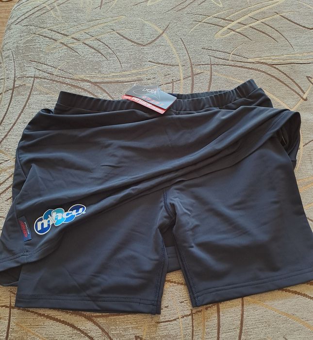 Спортна пола-клин