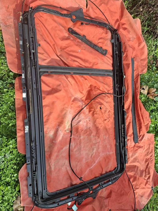 Продава се панорама за БМВ Х3 Е83