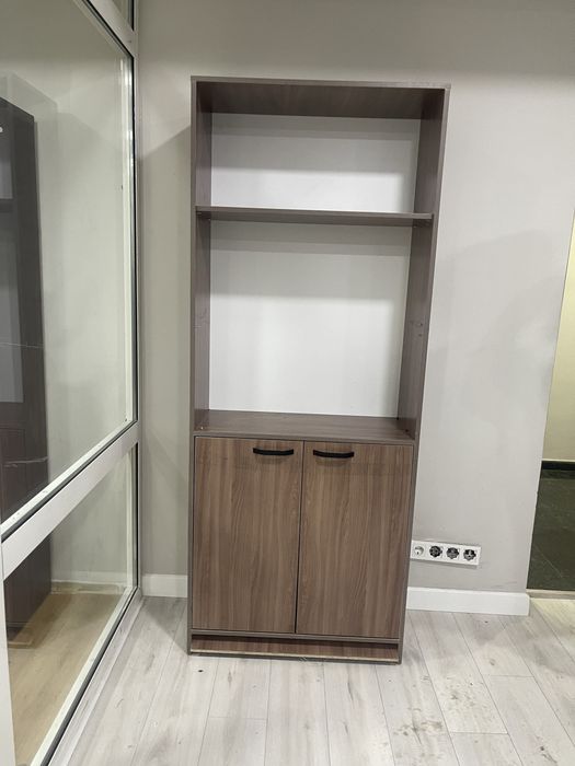 Шкаф для офиса,можно даже для дома